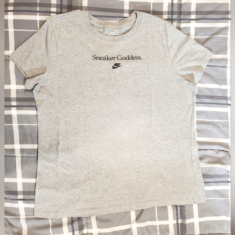 Women's Nike Top